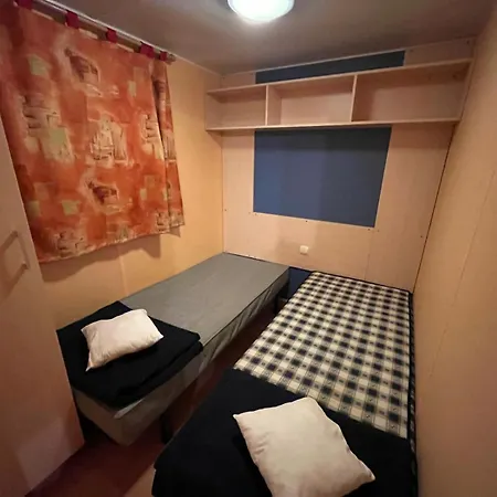 Mobil-home Avec Belle Exposition Camping