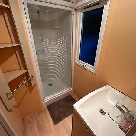 Mobil-home Avec Belle Exposition Camping