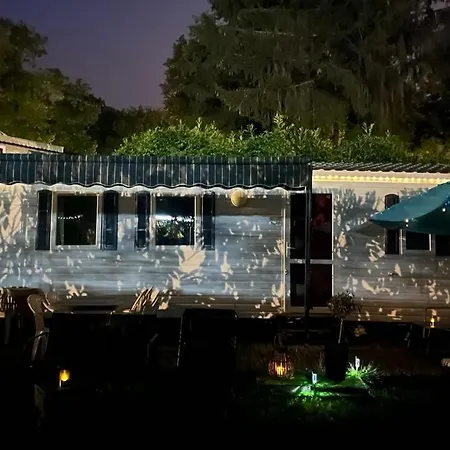 Camping Mobil-home Avec Belle Exposition *